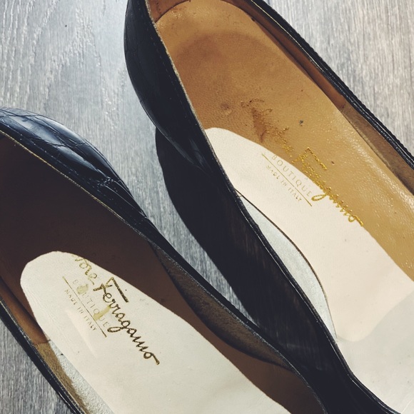Salvatore Ferragamo Leather Flats - Picture 4 of 6